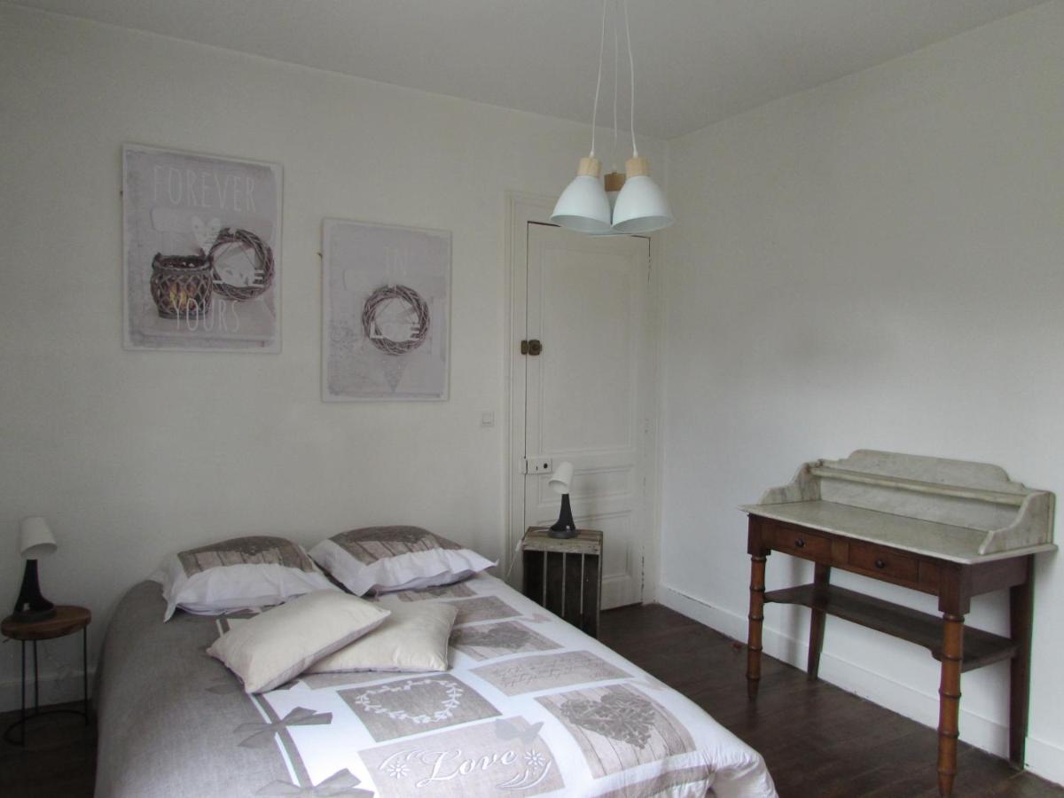 Les Gites De Claire Honfleur Exterior foto